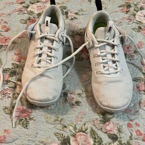 Nike zoom sneakers